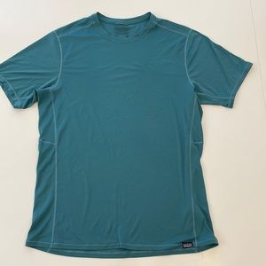 Men's Lightweight Short-Sleeved Capilene® Cool Shirt.  Size medium.